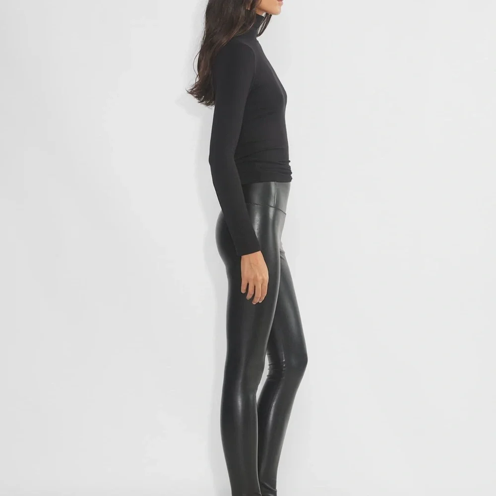 Aritzia Wilfred Daria Women's Black Faux Leather Pants XS - Picture 4 of 10